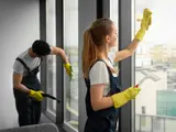 Professioneel schoonmaker kantoren