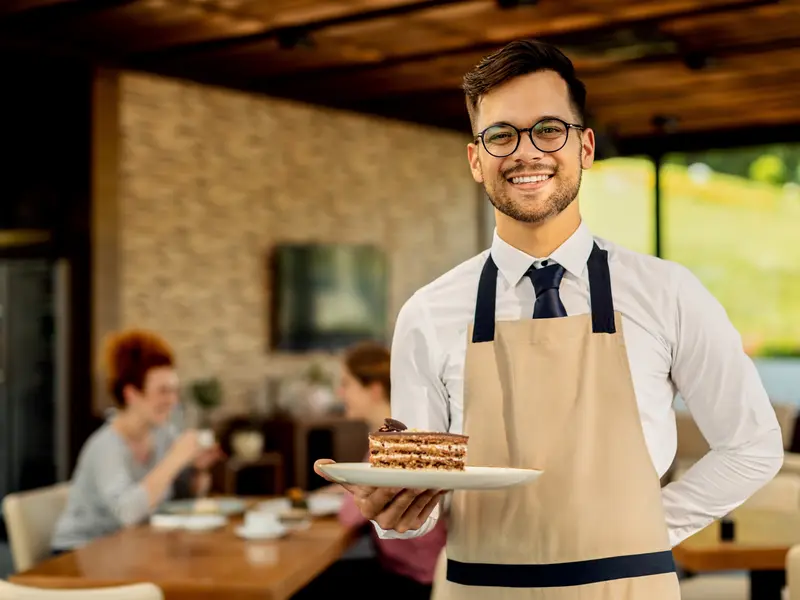 Food & Beverage Employee